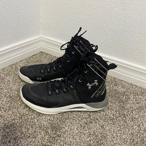 only worn twice, still in good condition